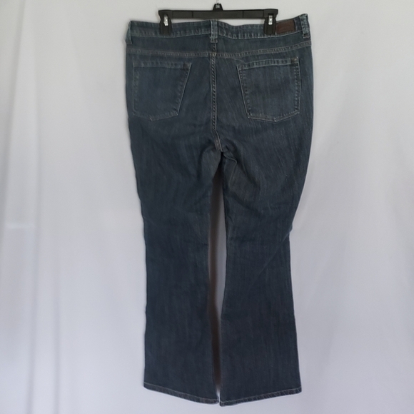 Womans Blue Jeans - Picture 4 of 5